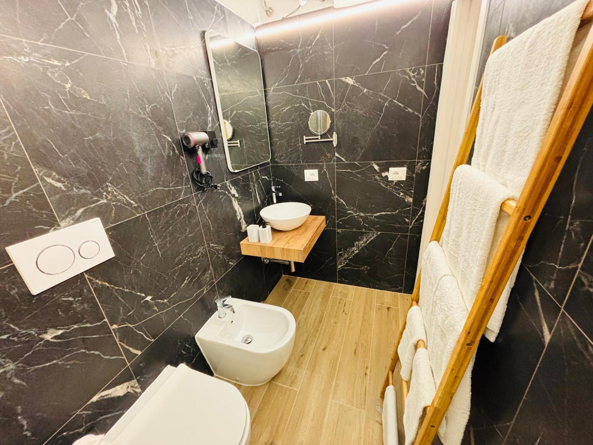 La Petite Suite Санремо Екстер'єр фото